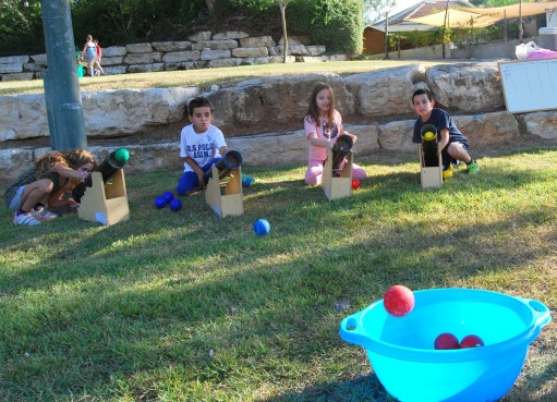 תותחים - השכרת משחקים ליום הולדת - מבית בלונים ושוקולד